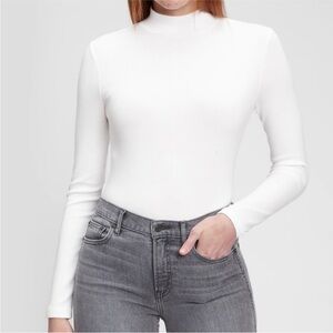 GAP White Modern Rib Cropped Mockneck Shirt Size XS